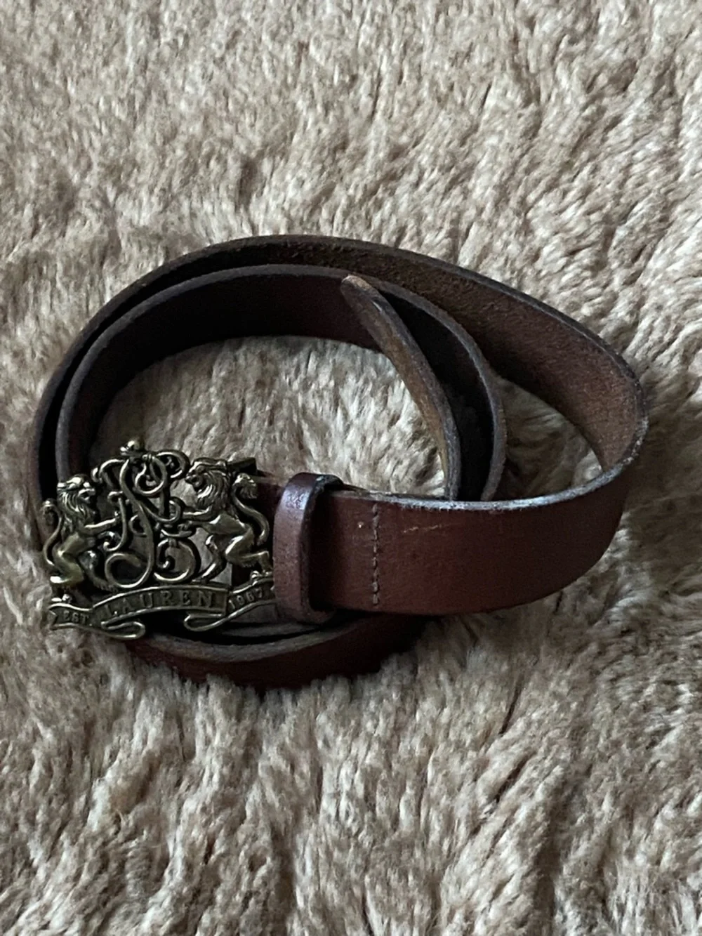 Lauren Ralph Lauren Brown Leather Belt with Ornate Brass‑Tone Crest Buckle - Picture 1 of 5